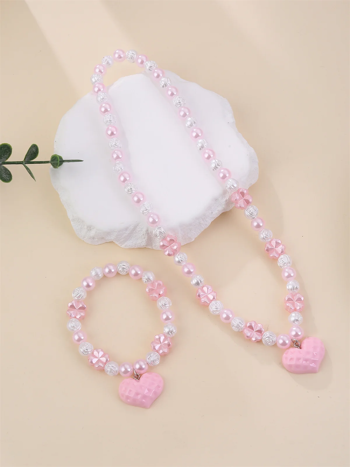 2Pcs Pink Heart Flower Girls Necklace Bracelets for Toddler Princess Sweet Beaded Jewelry for Gift Birthday Party Favors