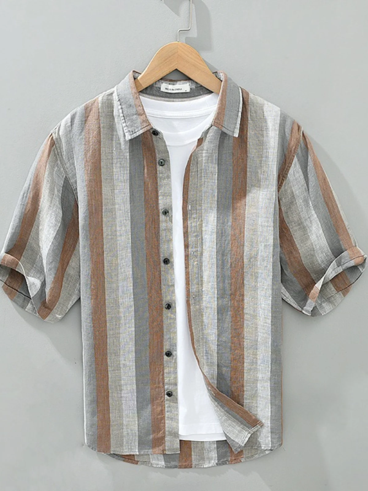 

Летняя тонкая повседневная рубашка с пуговицами для мужчин, модная, в полоску, с контрастными вертикальными полосами, в ретро-японском стиле, приталенная, с воротником-стойкой