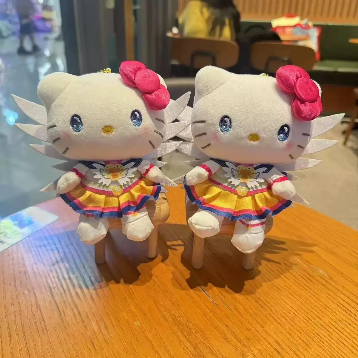 

Брелок-подвеска для сумки с персонажами Сейлор Мун и Хелло Китти, милый мультяшный дизайн, подарок на праздники и дни рождения