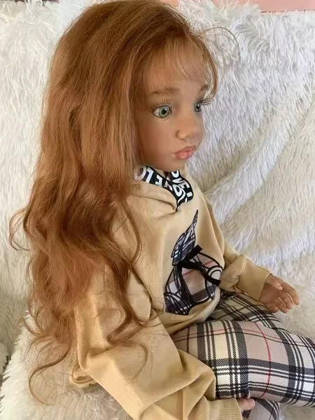 DLS Aangepaste beperkte levering 42 inch herboren babypop Aloenka met handgeworteld haar DIY-onderdeel met stoffen lichaam