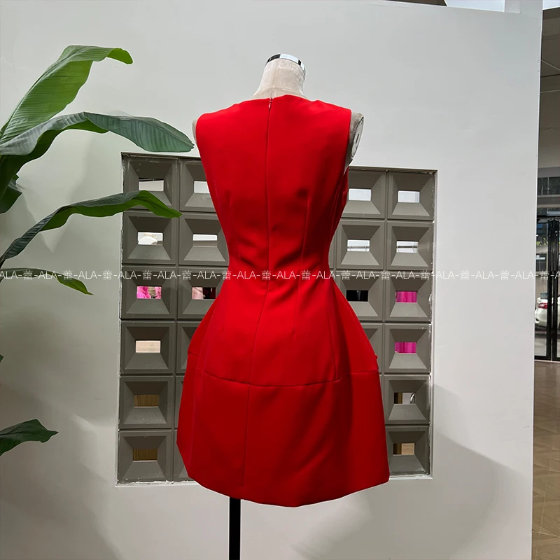 Vestido de alta sociedad francés elegante con temperamento, cuello en V, sin mangas, hecho a mano, flor 3D, cintura alta, ajustado, corte en A, Vestido corto de verano para mujer