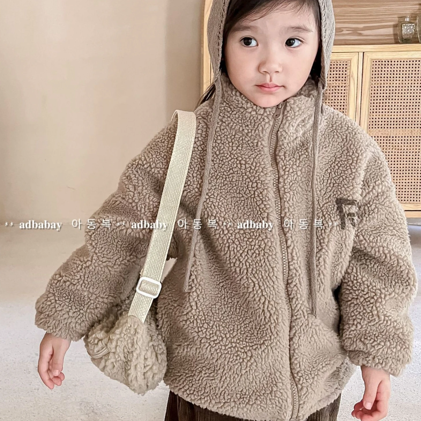 Meninas casaco 2025 outono e inverno novas roupas infantis coreano vento menina bebê moda casaco fofo casual diário simples