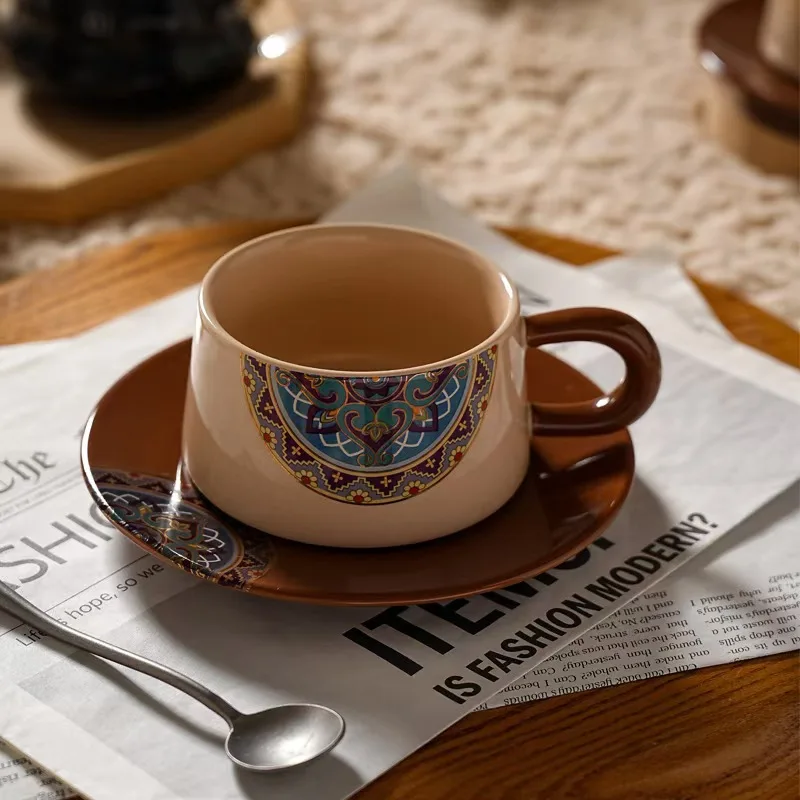 

Набор керамических кружек, фарфоровая чашка для кофе, необычная чайная чашка, блюдце, роскошная посуда, европейская турецкая японская чашка для воды Xicaras Diferentes