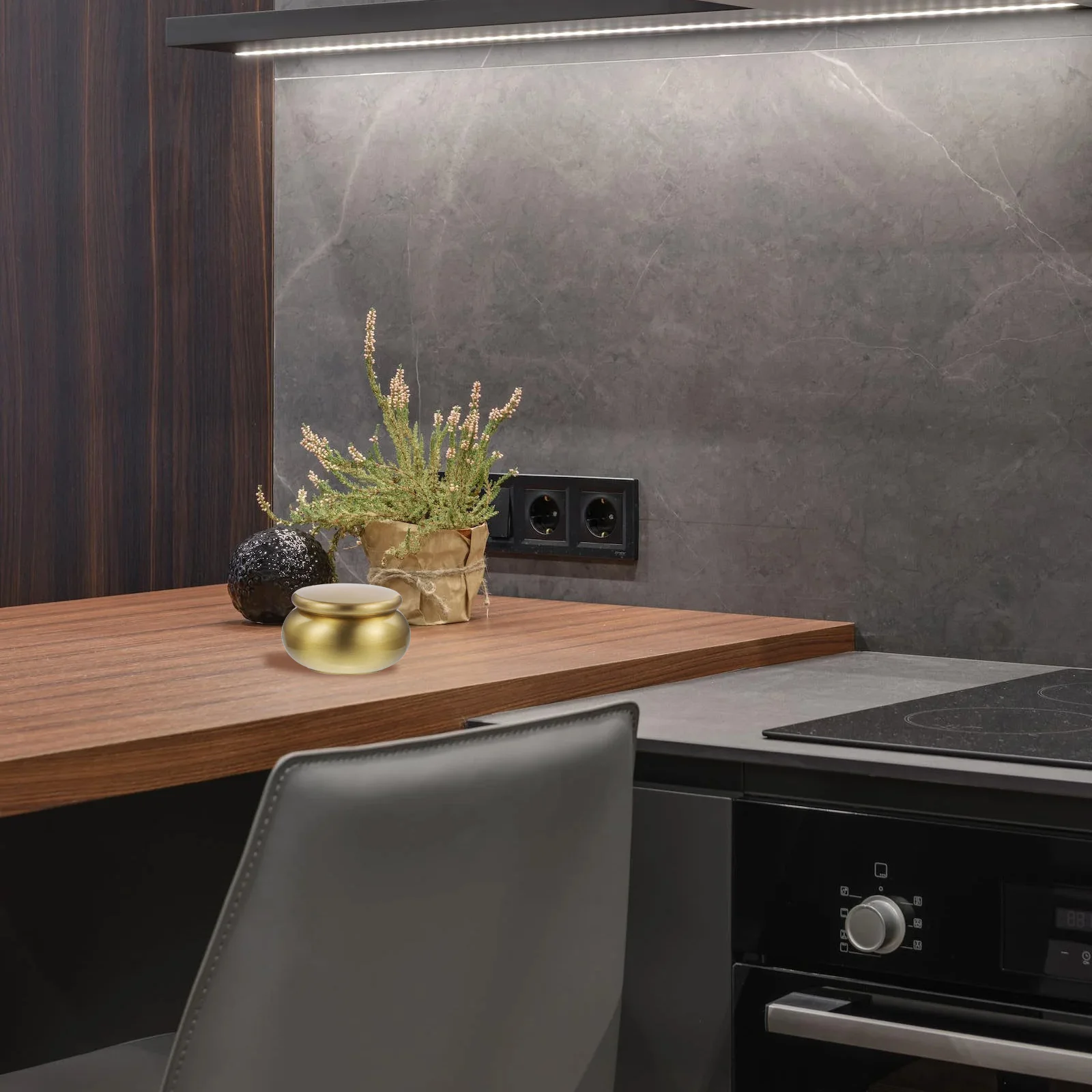 

Small Urn Cremation Ashes Box Copper Sealed Storage Jar For Jewelry Incense Powder Memorial Keepsake Portable Container