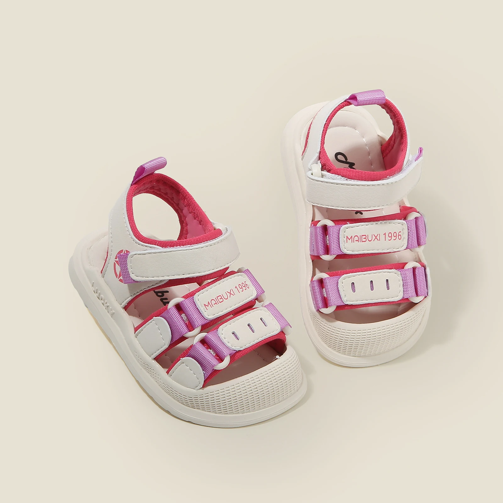 

Маленькие детские летние новые спортивные сандалии для мальчиков и девочек, обувь для маленьких детей, повседневные модели