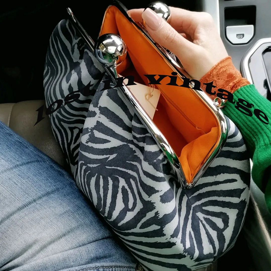 Lost in Vintage Artficial Leather bag with Zebra Print Unique Purse 37x20x14cm Big-ball Kiss Lock Frame Clutch Detachable Chain