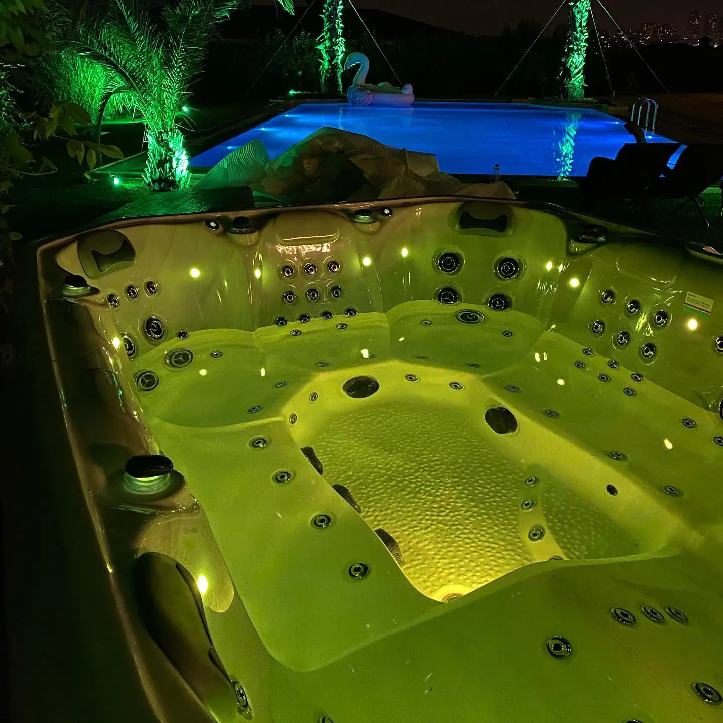 Custom Sunrans Whirlpool Spa Massage Bathtub Luxury Balboa Energy-efficient Hot Tub Outdoor Jacuzzi With Saltwater Systems For 8