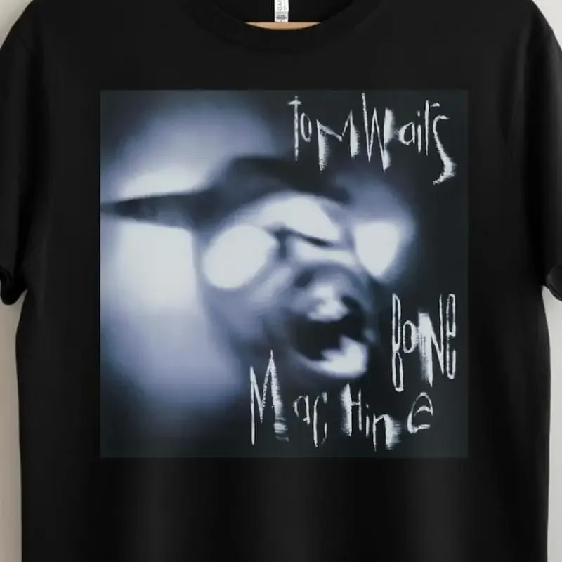 Camiseta retro de Tom Waits, con motivos de los años 70 y 80, estilo jazz oscuro, cabaret y rock, con la imagen del poeta.
