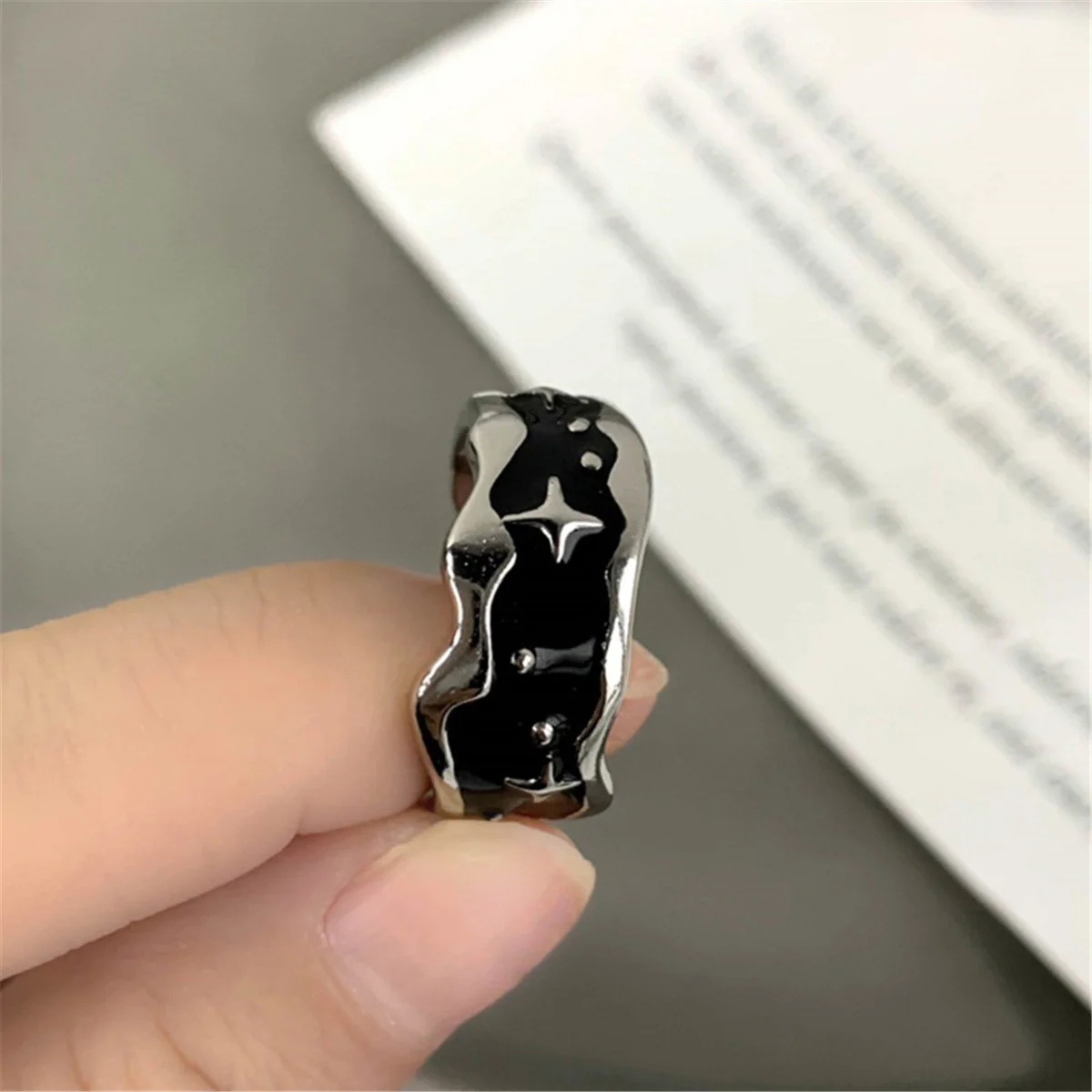 Vintage Black Drip Oil Stars Irregular Open Rings for Women Fashion Jewelry Creative Adjustable Ring