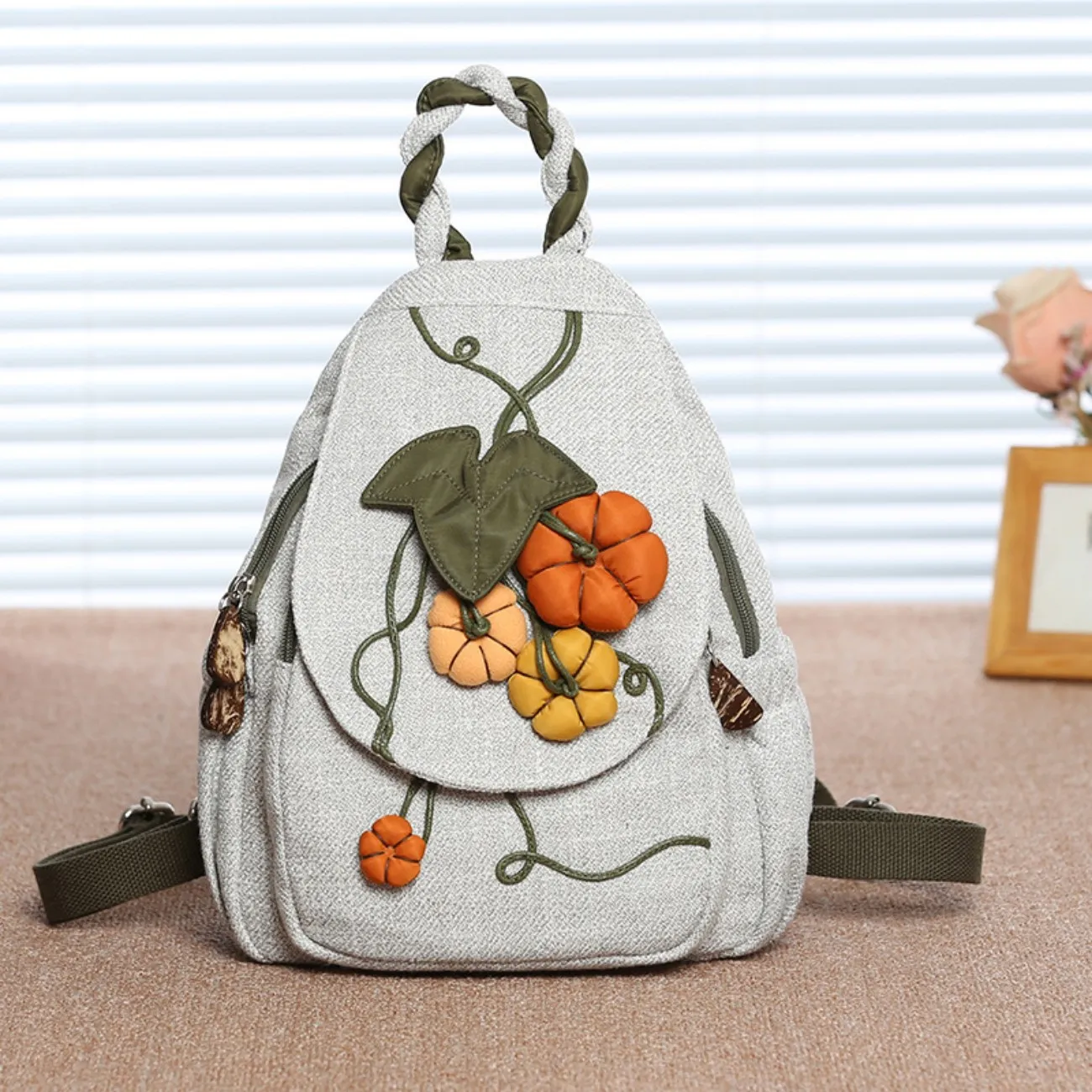 

Cute Mini Canvas Backpack with 3D Pumpkin Decor - Perfect for Casual Outings