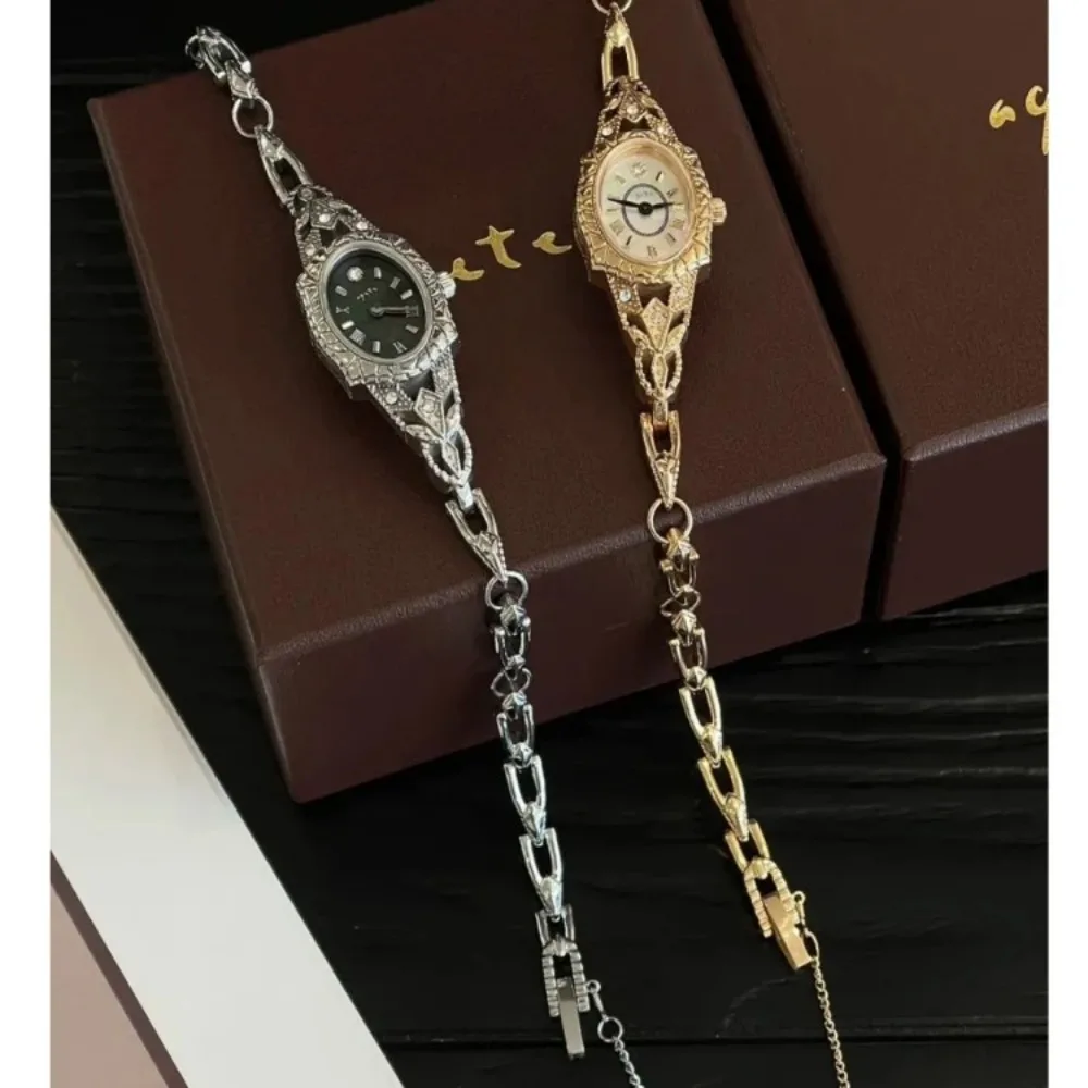

2025 New Retro Style Women's Watch, Waterproof Artistic Quartz Gold-Plated Luxury Wristwatch, Elegant Christmas Gift for Ladies