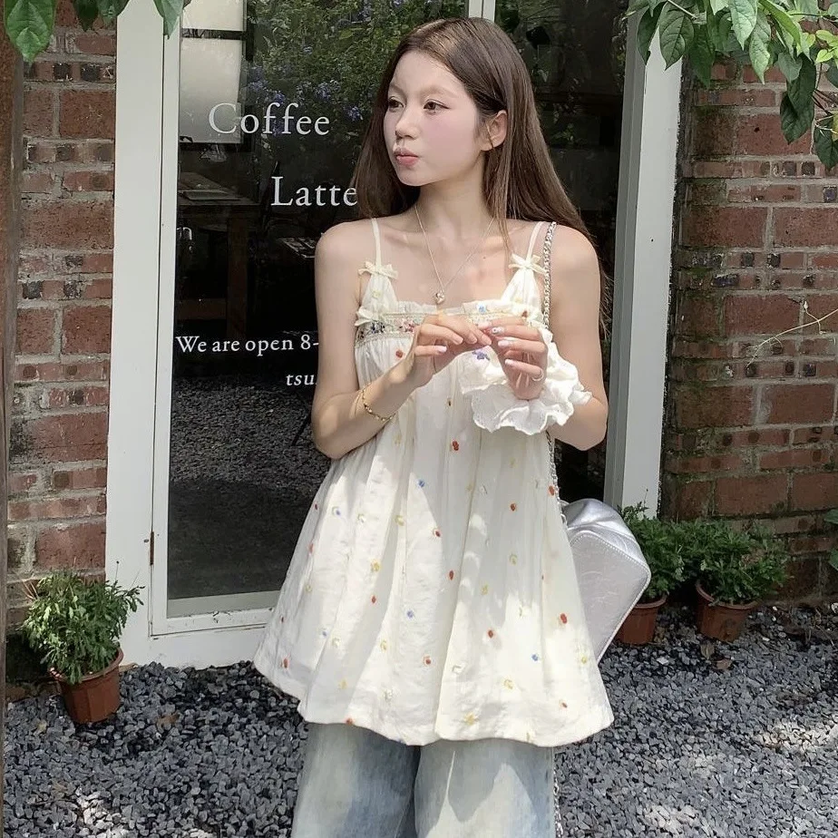 

Color Embroidered Sling Vest Women's Summer New Loose Sleeveless Short Top