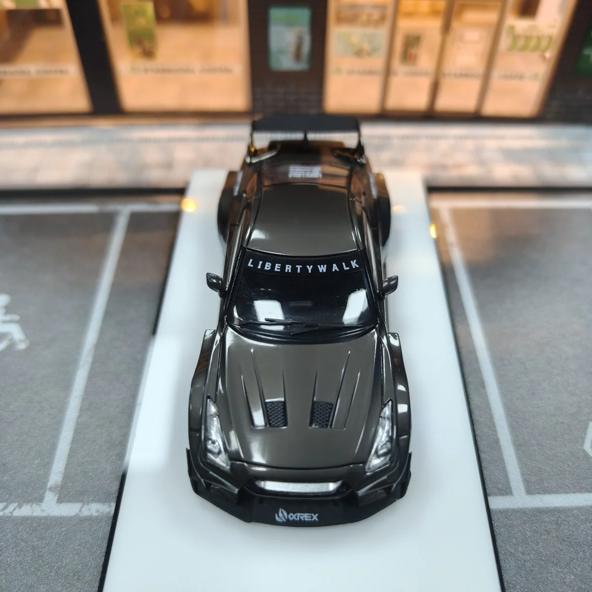 MC 1:64 LB GTR R35 35GT-RR Racing Sports Model Diecast Car Model