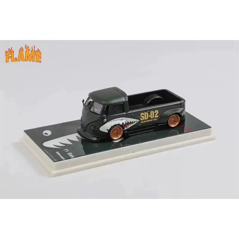 Flame 1:64 camioneta de cuerpo ancho modelo T1 Kombi Shark Series aleación modelo de fundición a presión regalos para niños coleccionar adornos