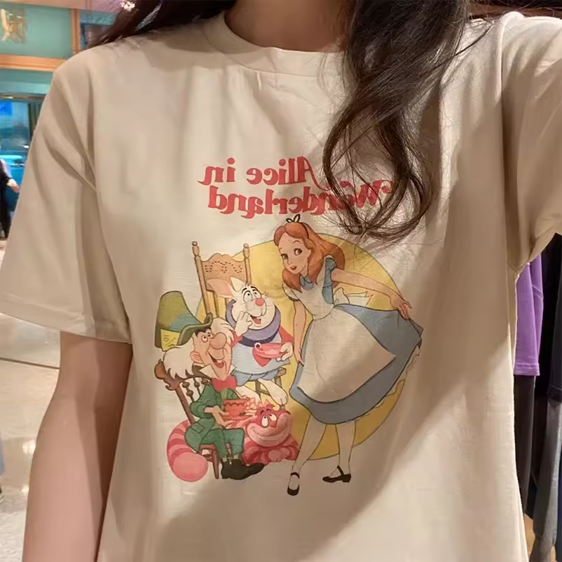 반팔티 디테일