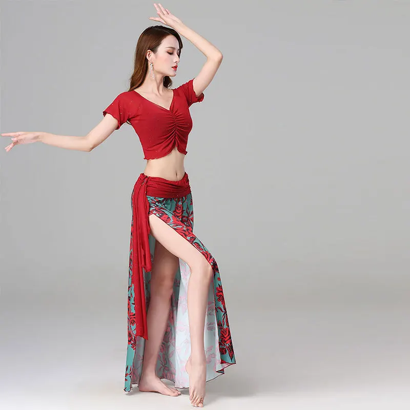 Maßgeschneiderter Bauchtanz-Anzug, Übungskleidung, Oberteil mit seitlicher Öffnung, bedrucktem langen Rock, weibliches sexy Performance-Kleid-Set