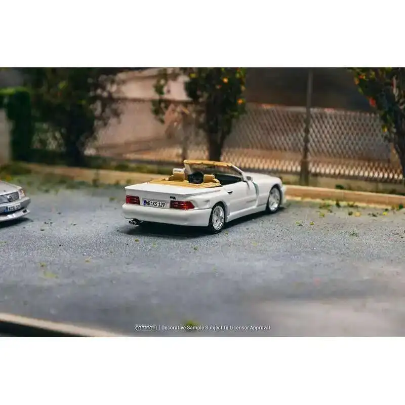 Tw em estoque 1:64 mercedes benz sl 500 koenig especiais branco diecast modelo de carro coleção brinquedos tarmac funciona