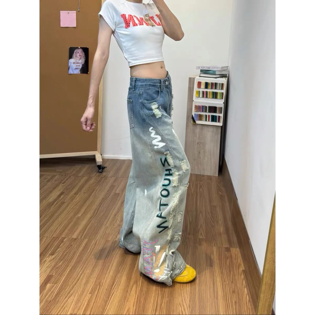 Loose Fit Wide Leg Denim Jeans Women's Autumn New Style Destructed Graffiti Print Pants High Waist Zipper Closure Casual Trou...