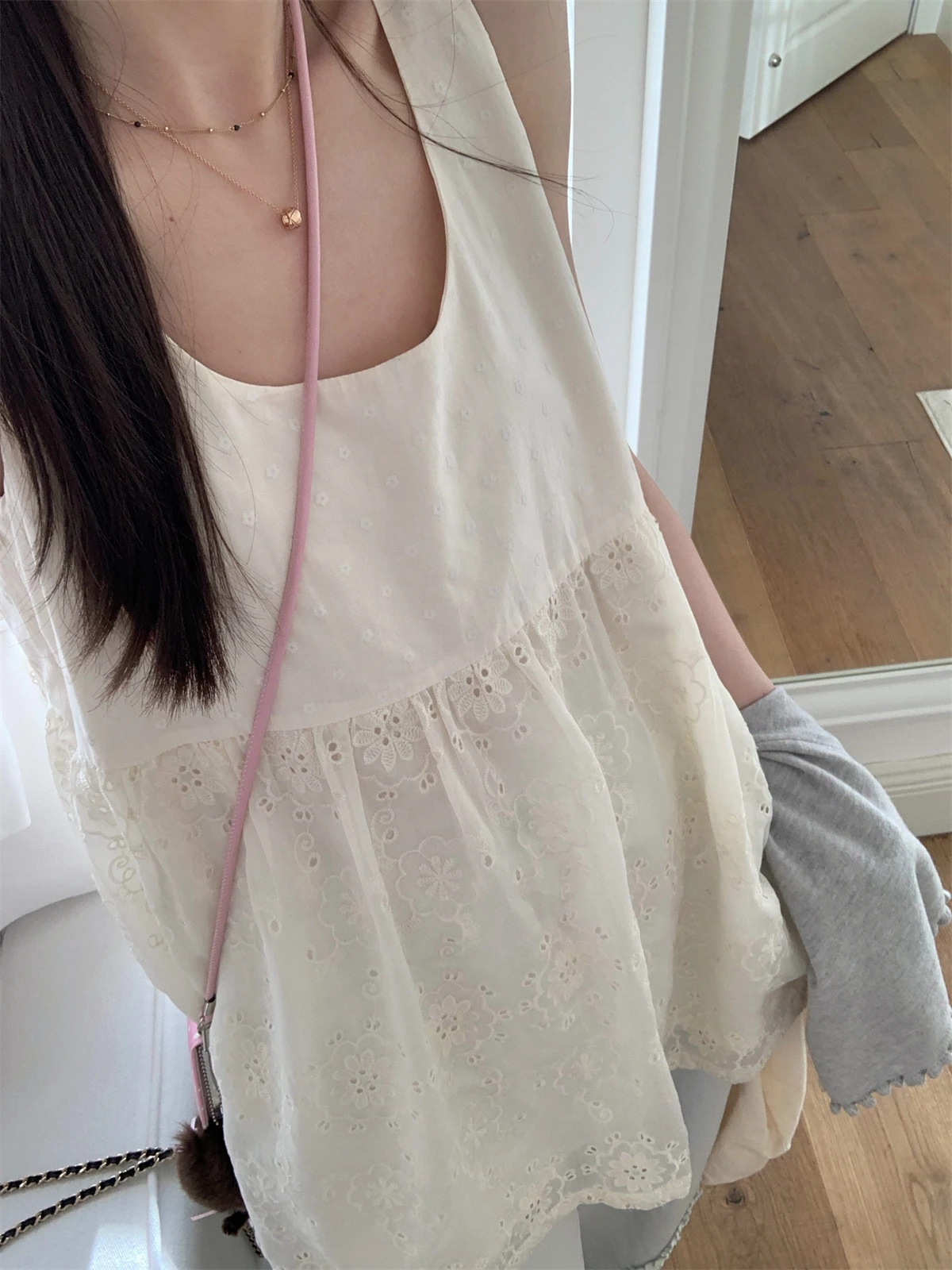 

Женский топ-жилет TheDouerr Half Sugar Miel Color Splice Girl Feeling Layered с U-образным вырезом, на узких бретелях, А-силуэт, стандартная длина