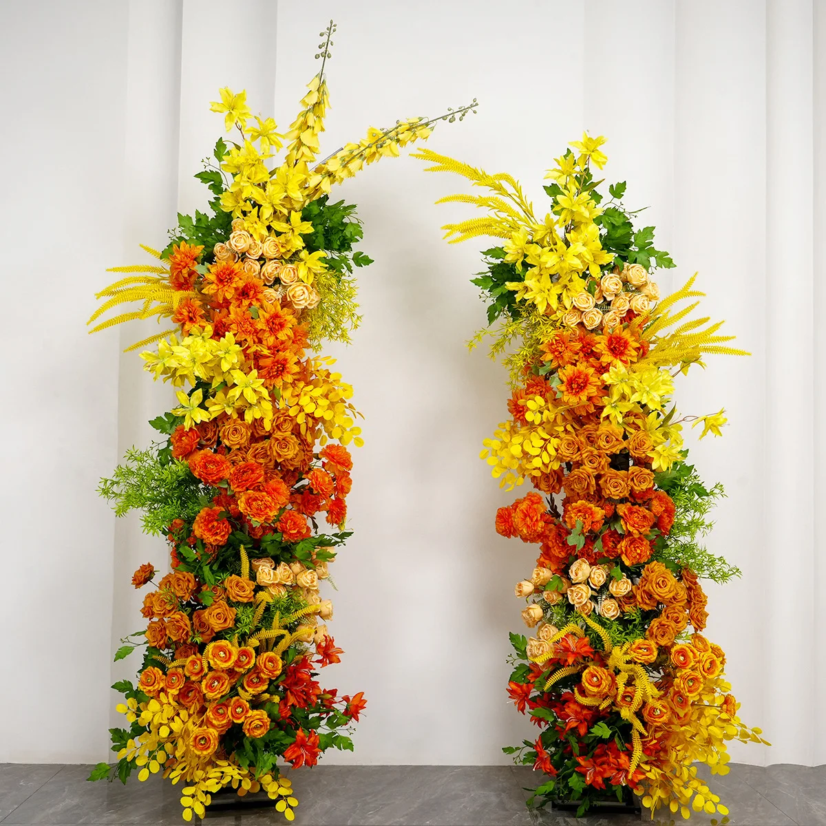 

Orange ox horn arch flowers, hotel festival wedding road guide flowers, store wedding flower decoration artificial flowers