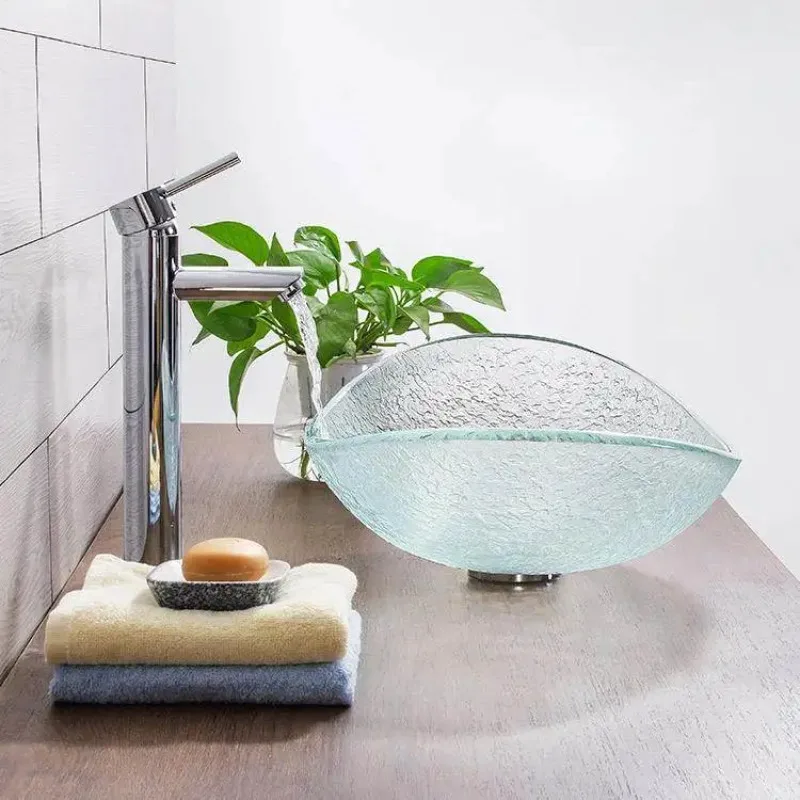 Nordic light luxury glass countertop basin, designer's original design of artistic wash basin, high-end modern simplicity
