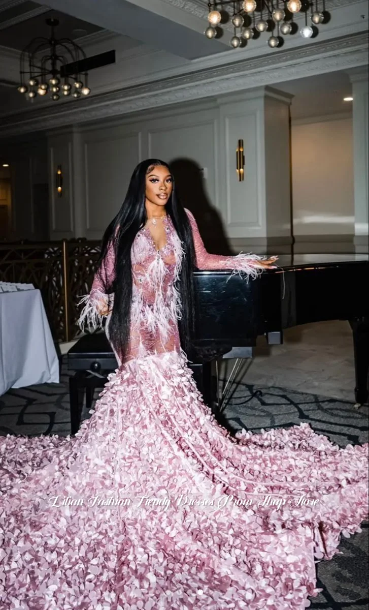 Customized Pink Feathered Gown for Black Brides Sheer Crystal Appliqué Bridal Dress Formal Evening Gown Wedding Party Dress
