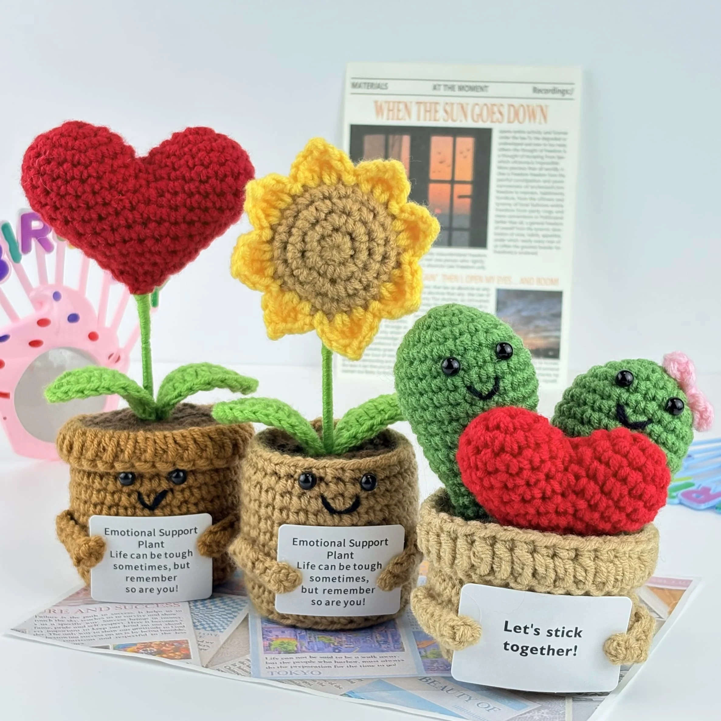 Crochet Flowers Artificial Potted Finished Hand Woven Plants Knitted Sunflower Bee Cat Wedding Gift for Guests Home Decoration
