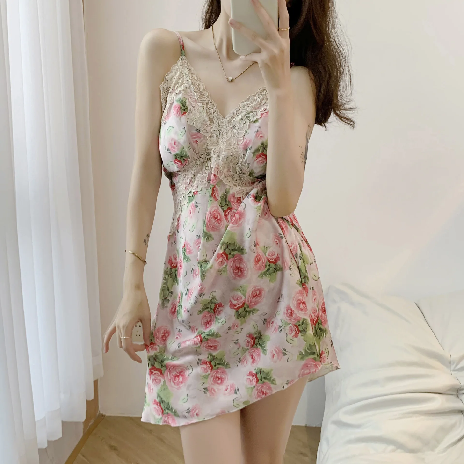 

Sexy Lace Silky Satin Nightdress Female Suspender Nightgown Lingerie New Summer Print Sleepwear Bathrobe Lady Home Wear Gown