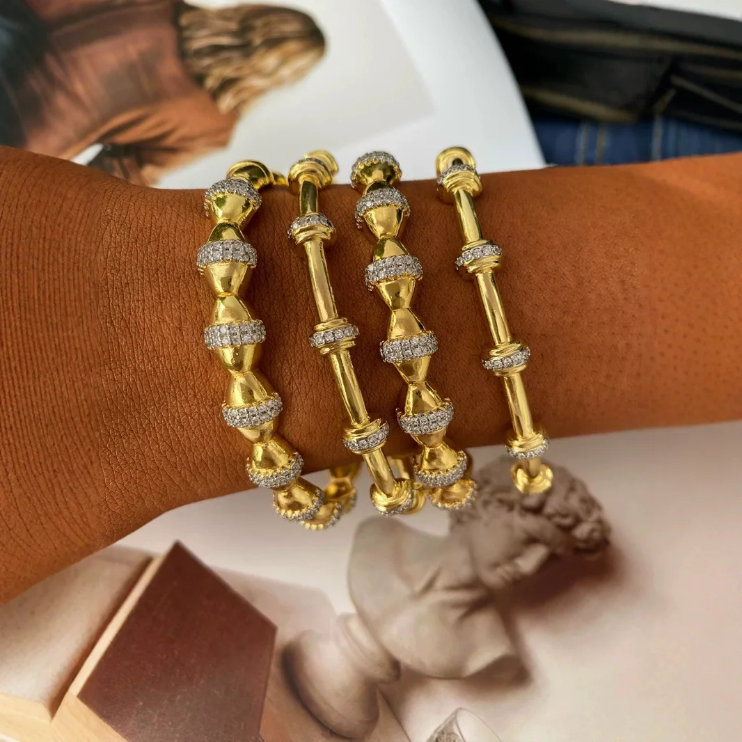 

European and American Fashion High-Quality Smooth Rhombus Gold-Plated Diamond-Studded Bangles Bride Party Gift