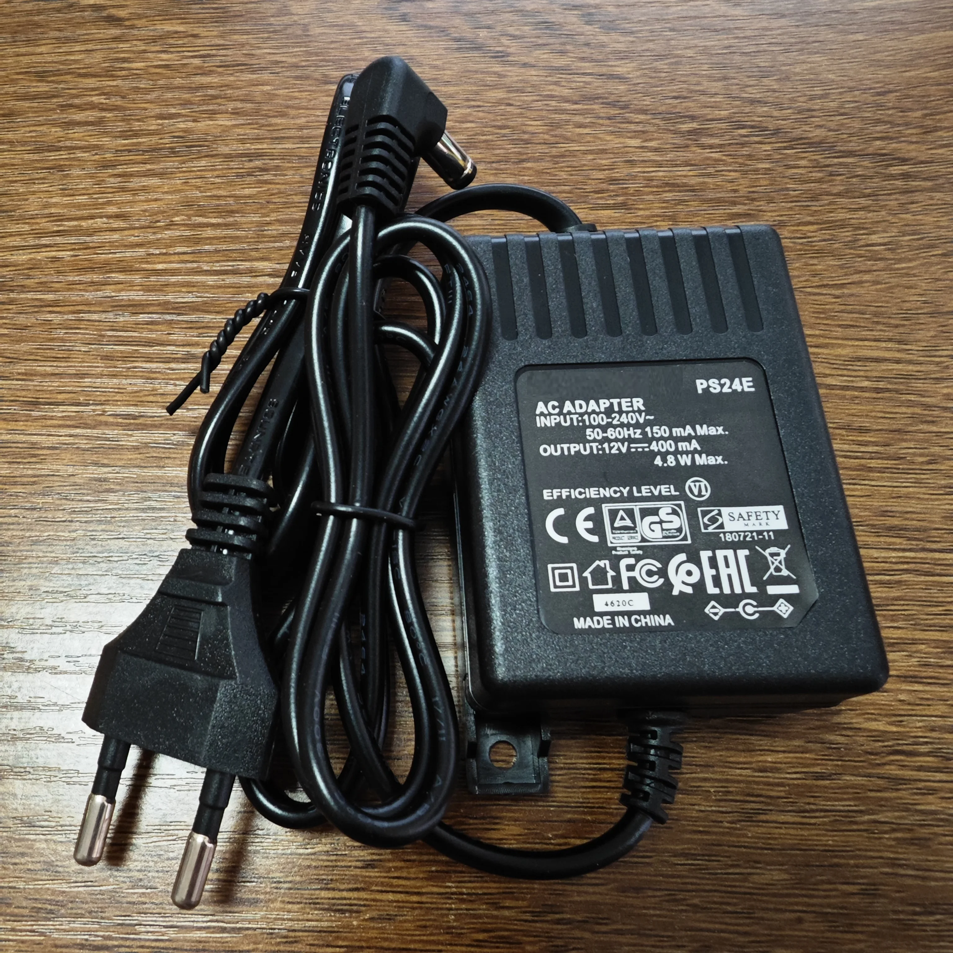 Ps24e saída 12v 400ma 2m de comprimento carregador de fonte de alimentação para shure adaptador de microfone sem fio plugue da ue ac 100-240v