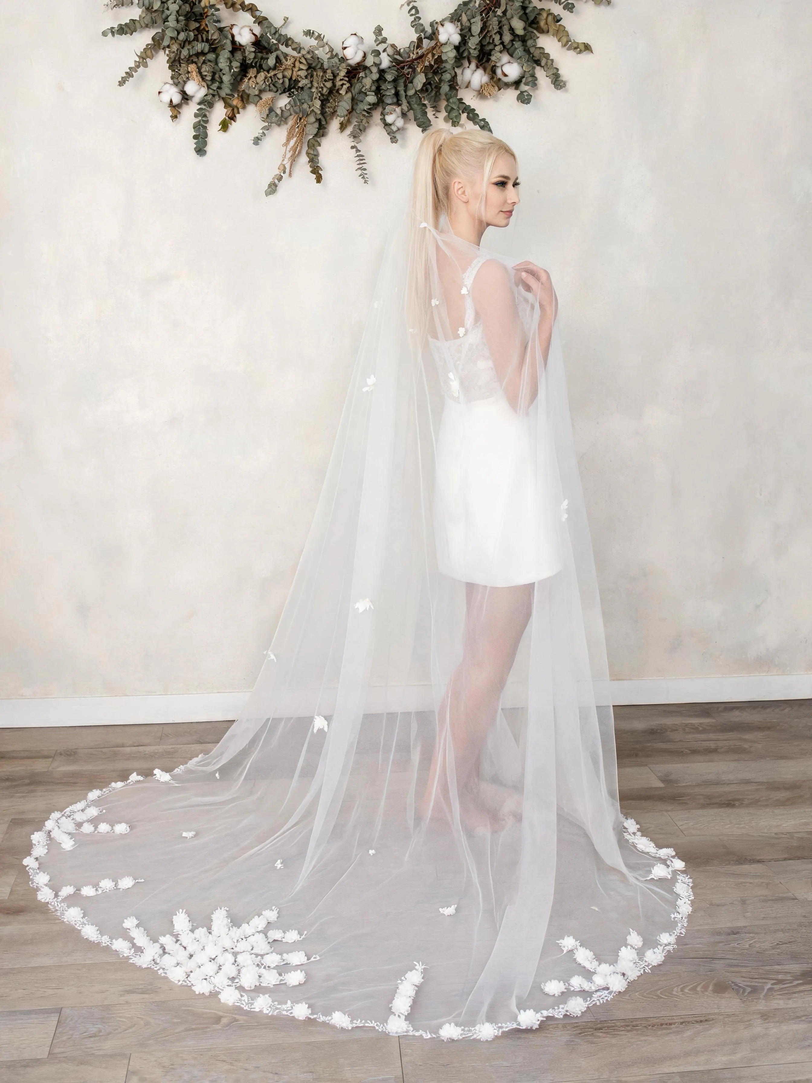 cathedral-bridal-wedding-veil-floral-bridal-veil-wedding-veil-with-flower-and-leaf-trim-white-and-ivory-3m-wedding-accessory-g48