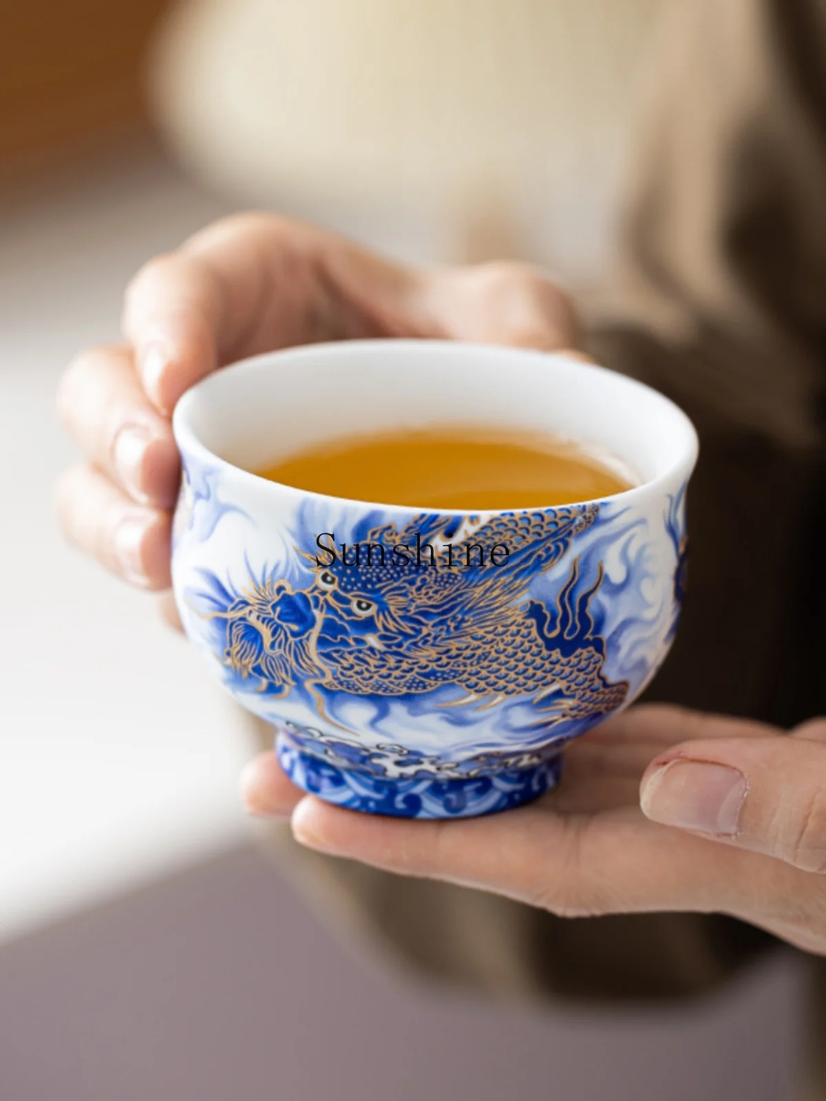 Longteng Shengshi teacup with Chinese characteristics gift