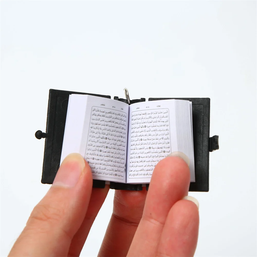 1Pcs New Muslim Keychain Resin Islamic Mini Ark Quran Book Real Paper Can Read Pendant Key Ring Key Chain Religious Jewelry