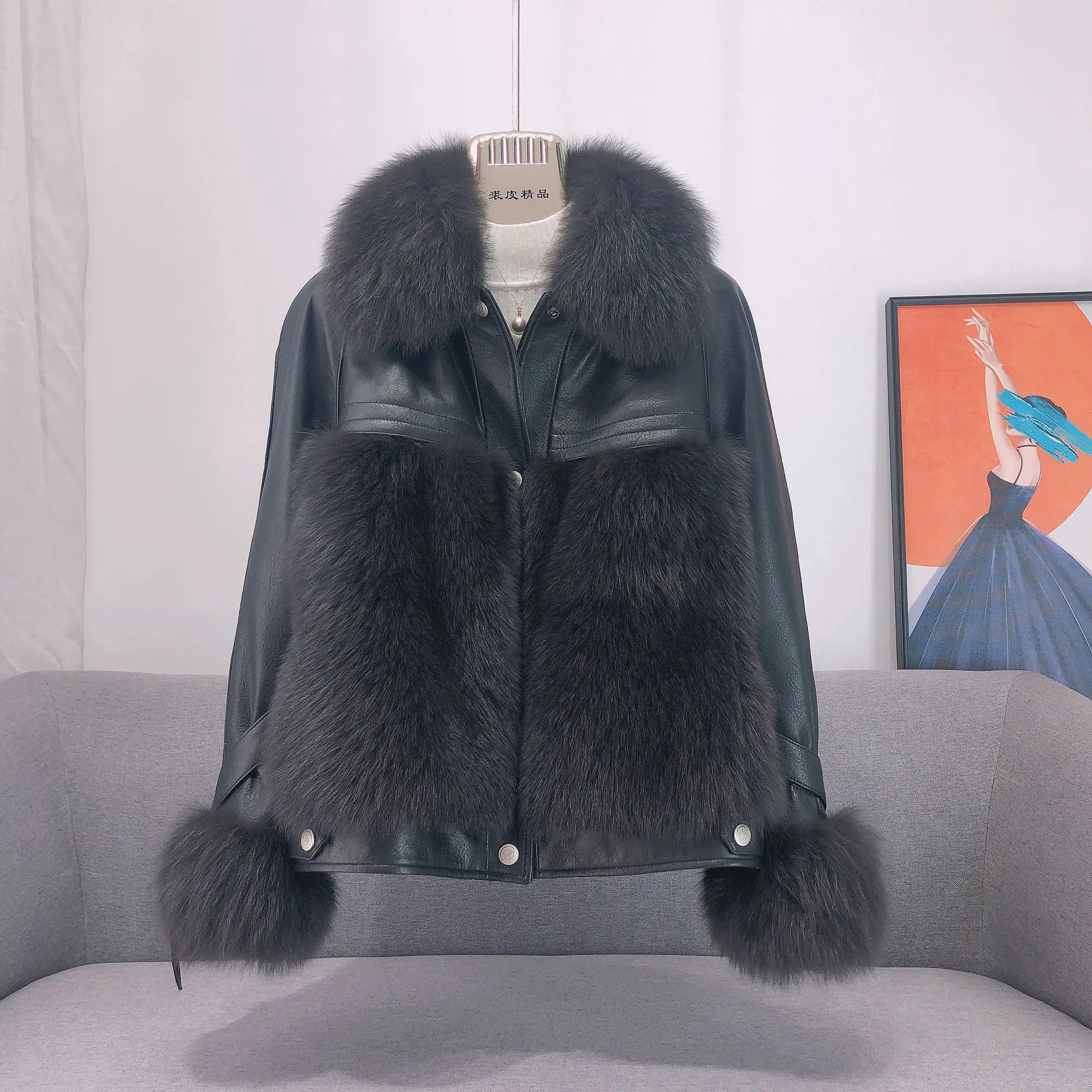 

Women's Winter 2023 Real Autumn Fox Fur Motorcycle Coat Black Thick Warm Genuine Leather Fur Coat Turn Down Fur Collar Jacket