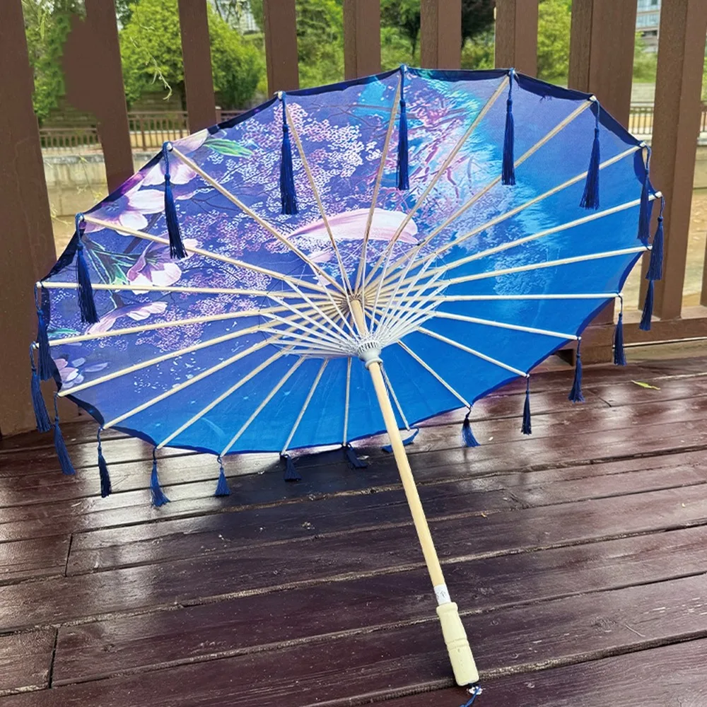 

70cm Silk Fabric Tassel Umbrella Chinese Style Handheld Classical Oil Paper Umbrella Decorative Rainproof Tassel Umbrella
