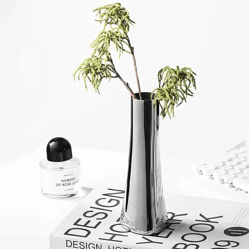 Nordische Luxus-Kleine Vase aus Edelstahl und silbernem Metall – einfache Trockenblumen/Simulationsblumen, moderne Heimdekoration, Ornament