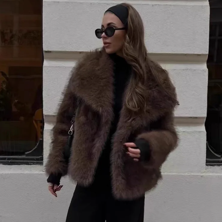 

Faux Fox Fur Coats Women Short Fur Jackets Solid Big Turn Down Collar Long Sleeve Thick Warm Fur Loose Casual 2025 Autumn Winter