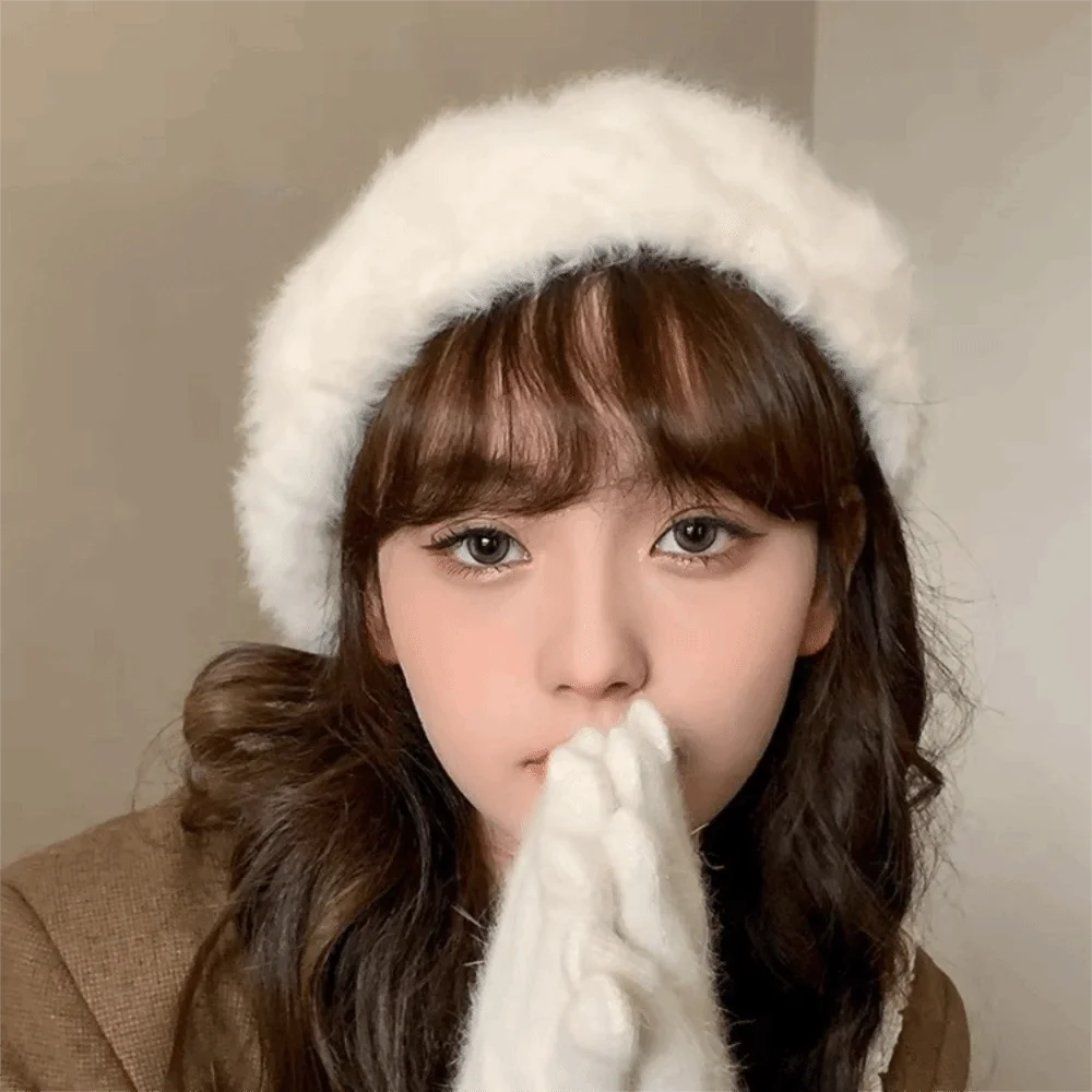 

Elegant Cloud Women Berets Keep Warm Plush British Beanie Hat Solid Color Korean Style Painter Caps Autumn