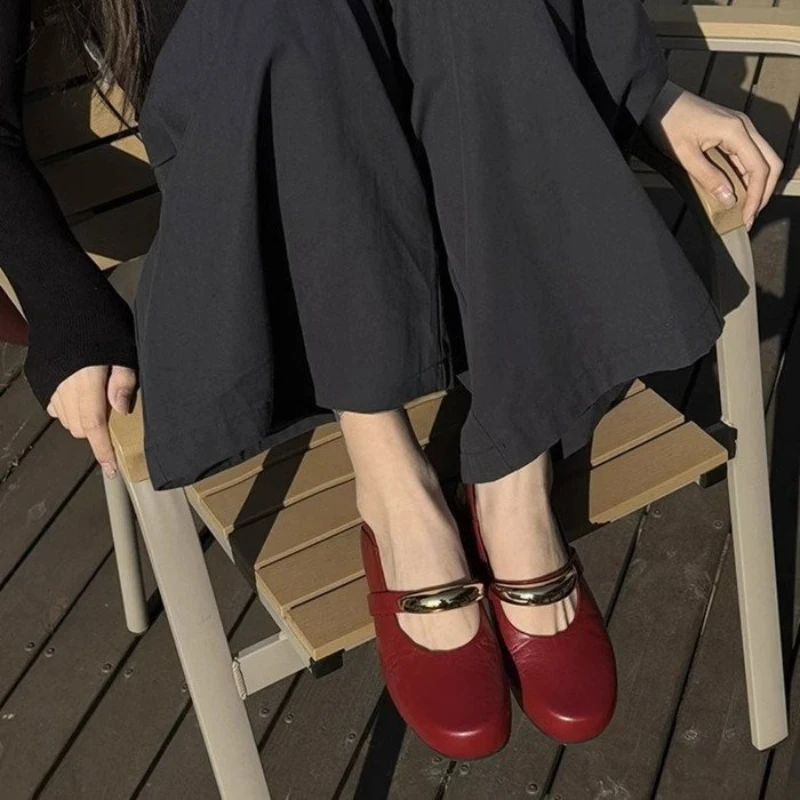 2025 Luxury Bowtie Mary Janes Women Square Toe Shiny Leather&Silk Flats Ballets Femmes  Dance Party Ball Bridal Wedding Shoes