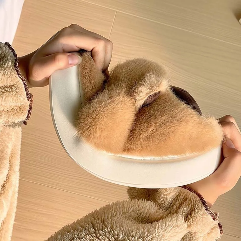 Zachte Capibara Harige Slippers Verdikte Antislip Cartoon Katoenen Slippers Dikke Zolen EVA Warmer Thuis Katoenen Schoenen Paar