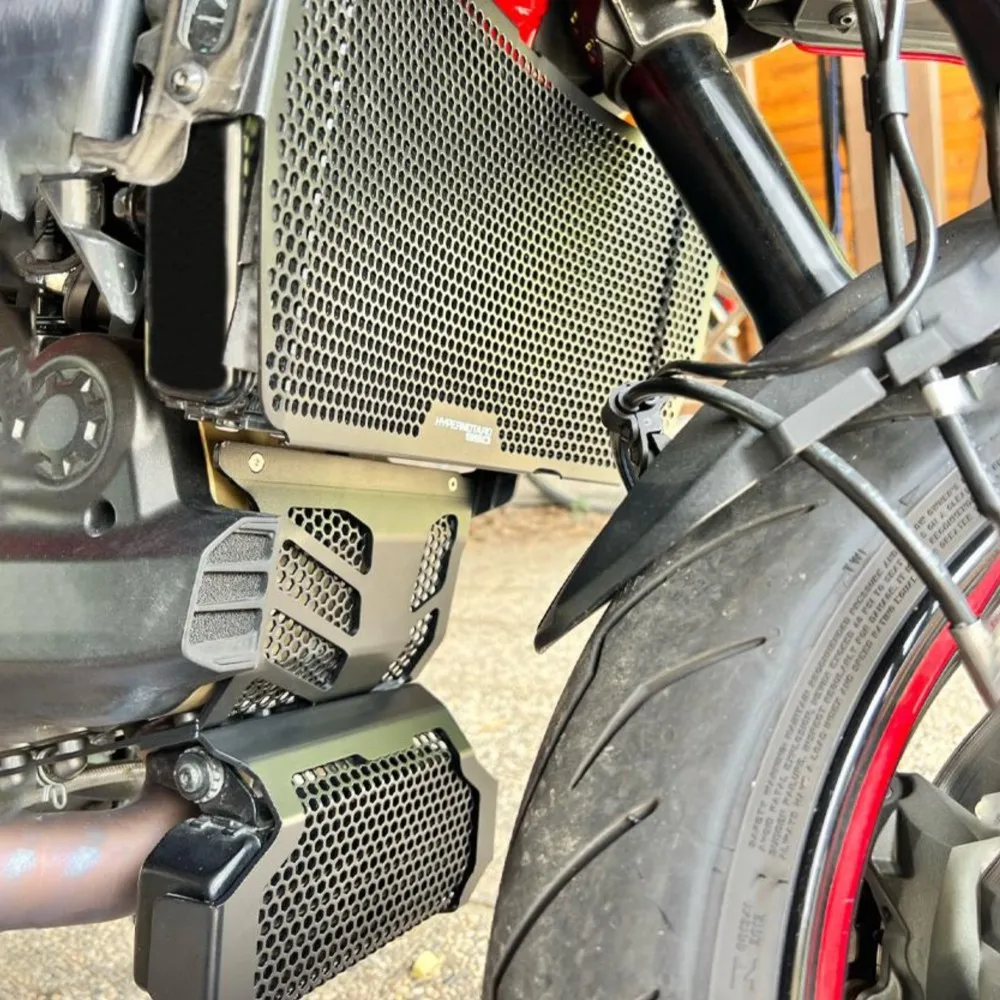

For Ducati Hypermotard 950 SP RVE 2019 2020 2021 2022 2023 2024 2025 Radiator Grille Guard Cover Oil Cooler Guard Engine Guard