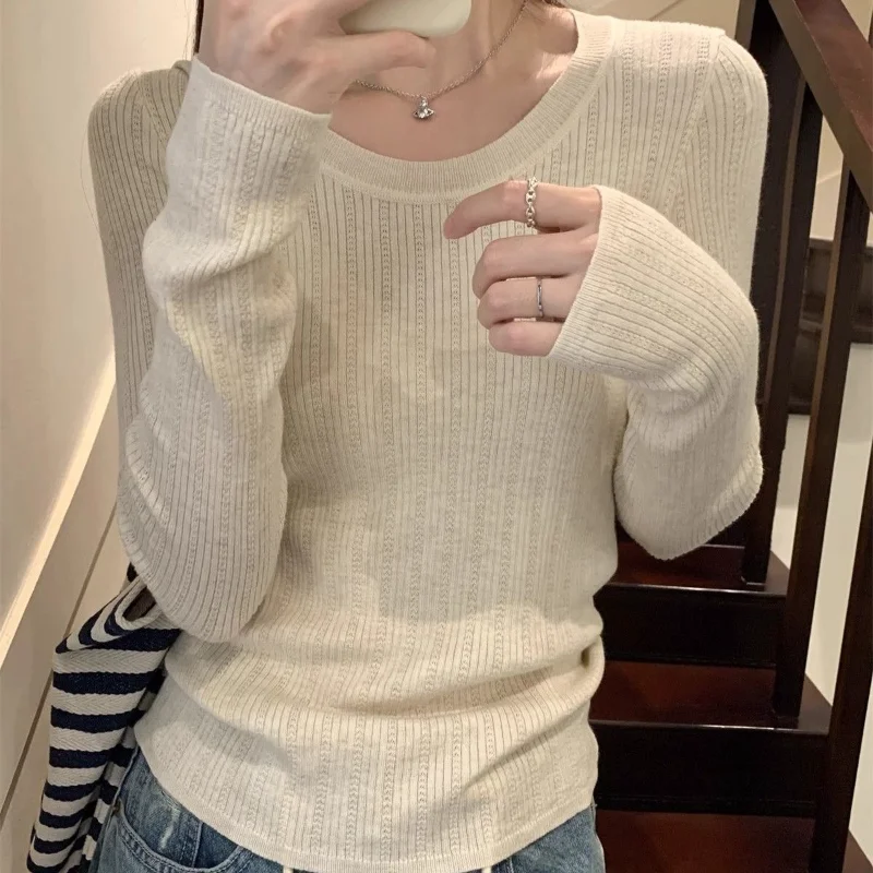 

Spring Korean Slim Temperament Round Neck Base Shirt Women Patterned Knit Sweater Top