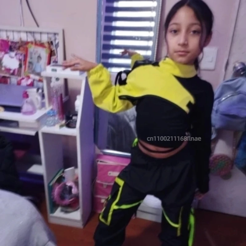 Set da ballo di strada per ragazze, costume da ballo jazz, sfilata di sfilate casual hip-hop per bambini, costume da spettacolo di tendenza con ombelico esposto