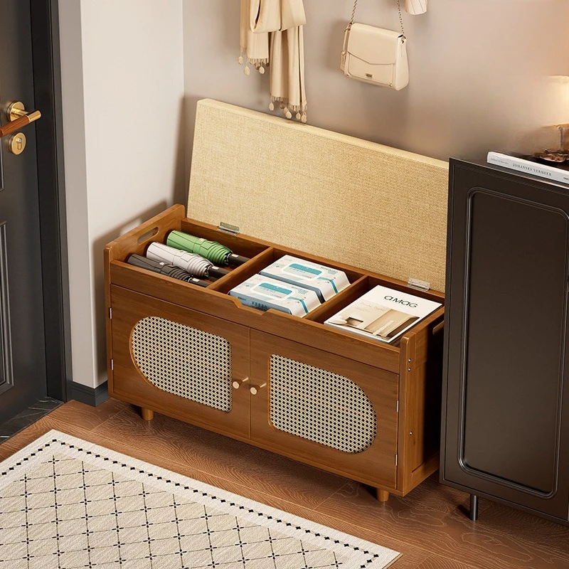 Shoe changing stool can be seated and stored at home, shoe cabinet enters home storage, and shoe stool enters the door