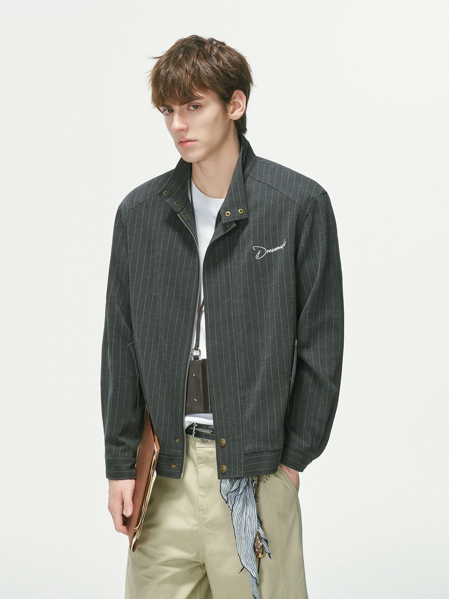 Dream Made Men's Short Wide Jacket Autumn Commute Style Metal Decoration Embroidery Youth Fashion Polyester Fiber Long Sleeve