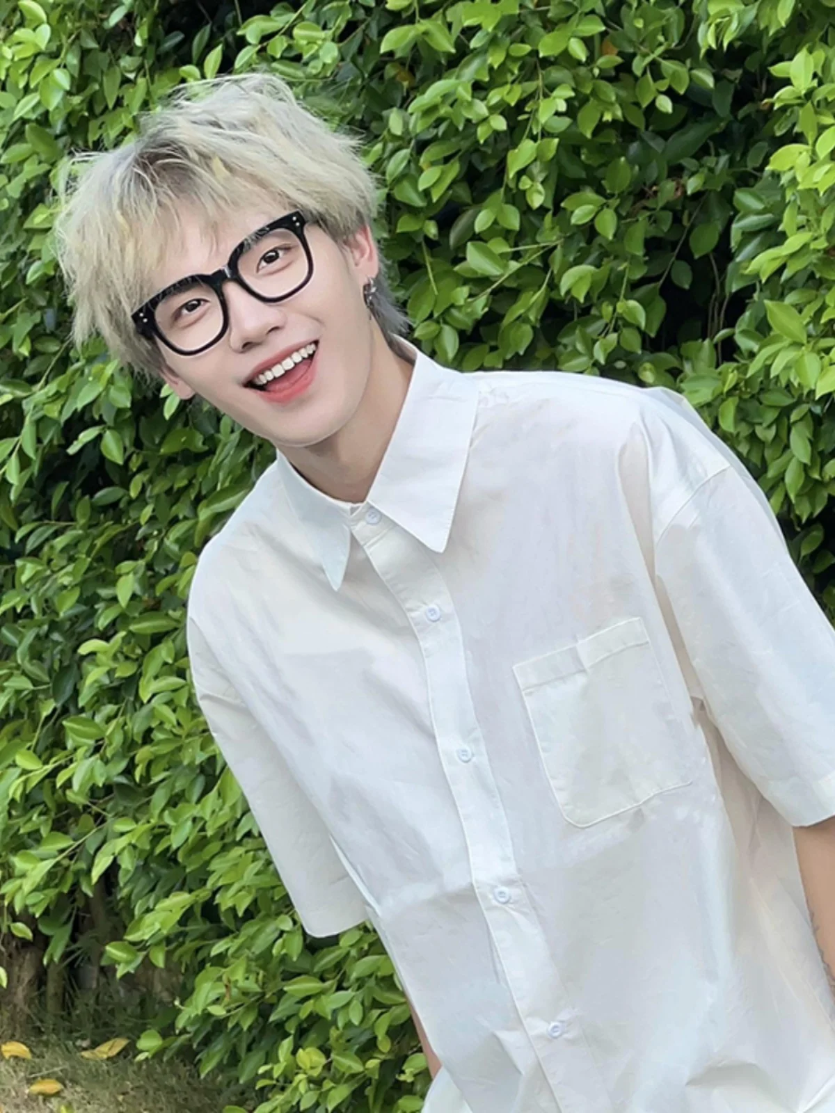 

Мужская летняя повседневная белая рубашка из тонкого ледяного шелка с коротким рукавом, свободного кроя, модная верхняя одежда для подростков