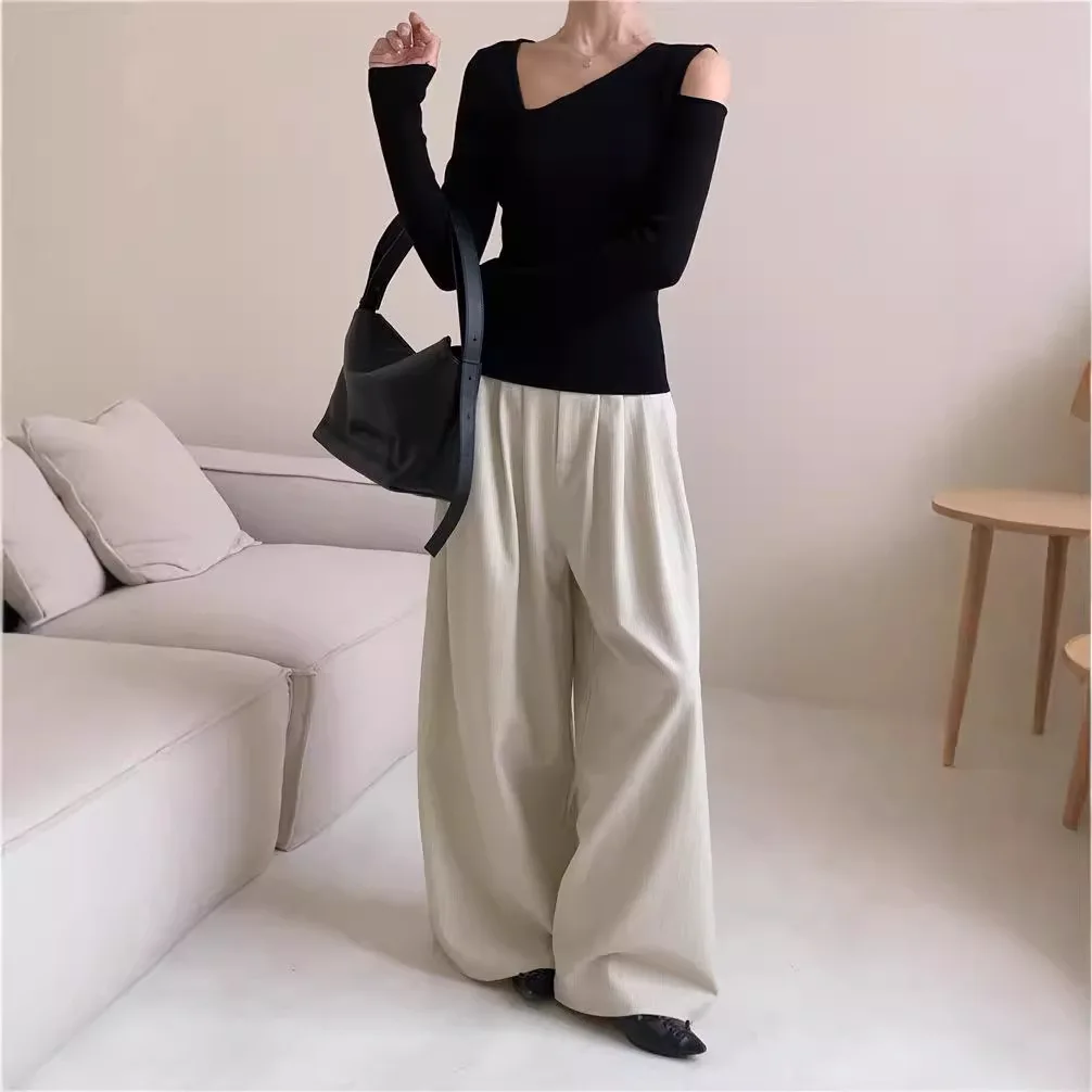 

7811 Spring 14-Needle Solid Color V-Neck Off-Shoulder Slim Fit Knitted Top Base Shirt
