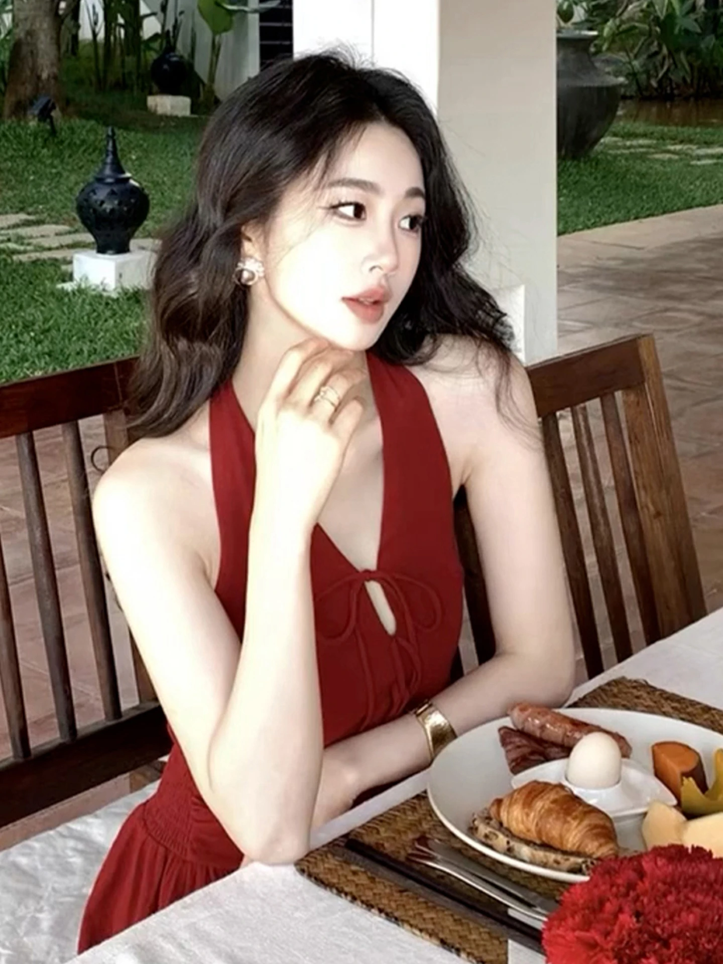 Rouge v-ne suspendu Ne Dr femmes été 2025 nouveau Design sensuel épicé taille couchée longue Dr doux japonais Sle