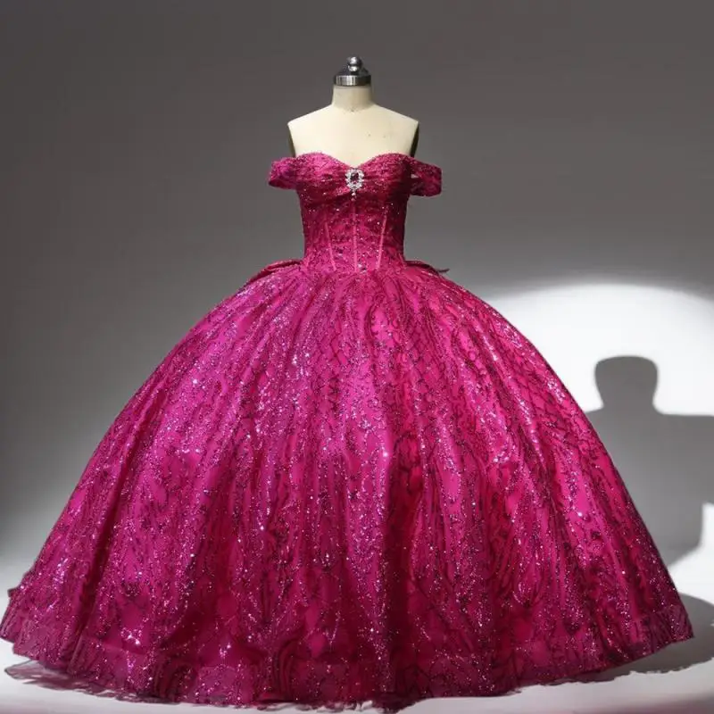 

Off Shoulder Red Heart-shaped Collar Wedding Dress For Adult Ceremony Host High Waisted And Elegant Evening Gown Customized