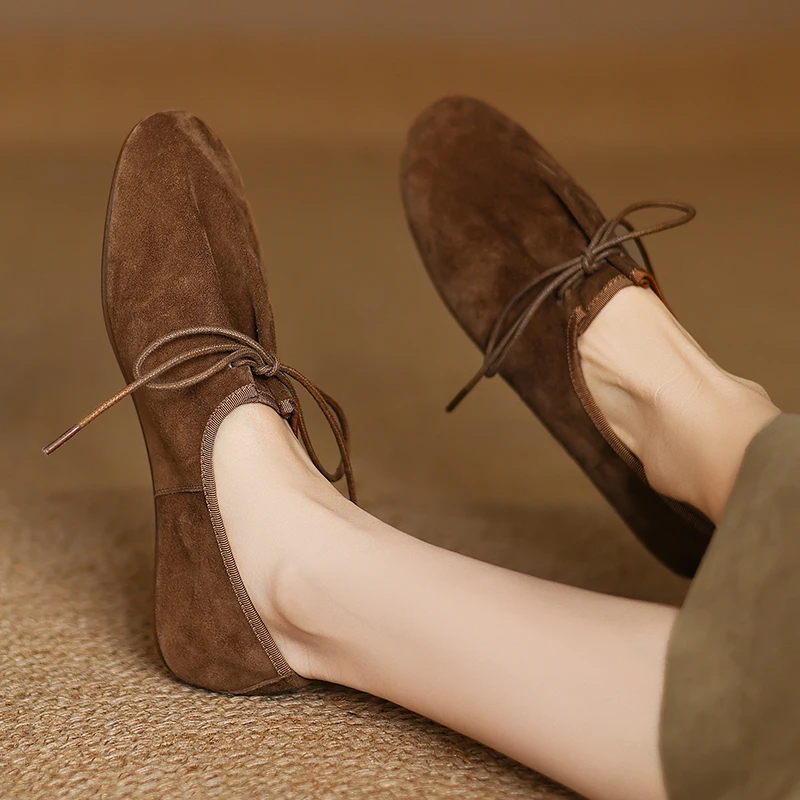 

Новинка 2023 года, женская замшевая обувь, модные лоферы на шнуровке с круглым носком, женские лоферы на плоской подошве, женские повседневные кроссовки, уличные туфли на плоской подошве